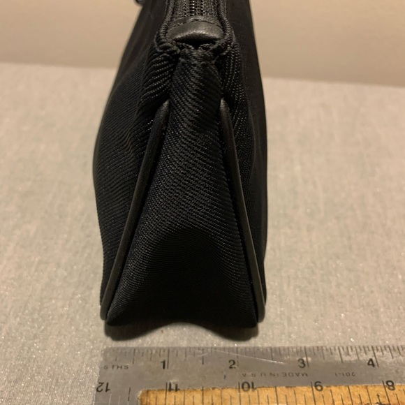 Authentic vintage Coach black nylon purse/small bag - Picture 5 of 8